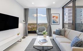 Meriton Suites George Street, Parramatta